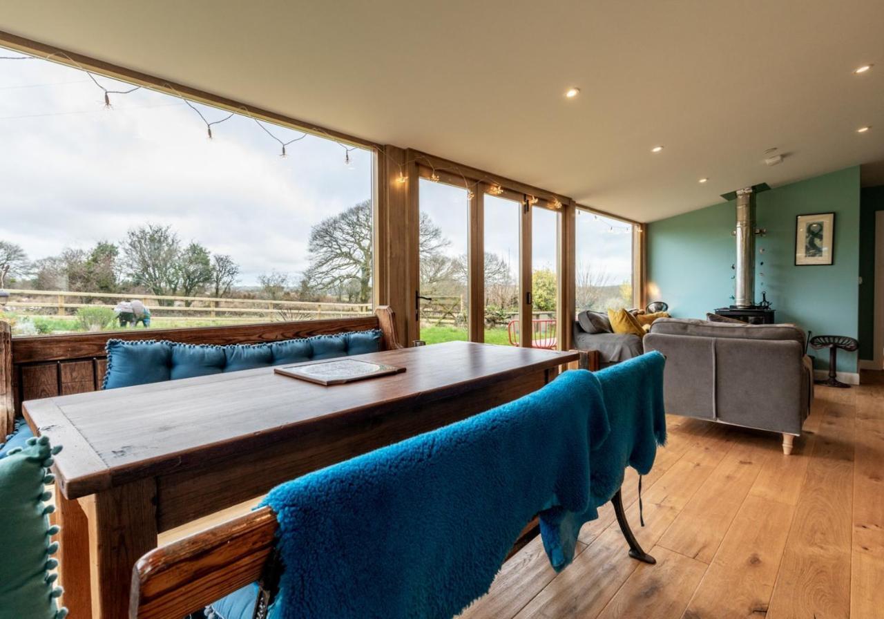 Penrhiw - A Country Cottage With Mountain Views 纽波特 外观 照片