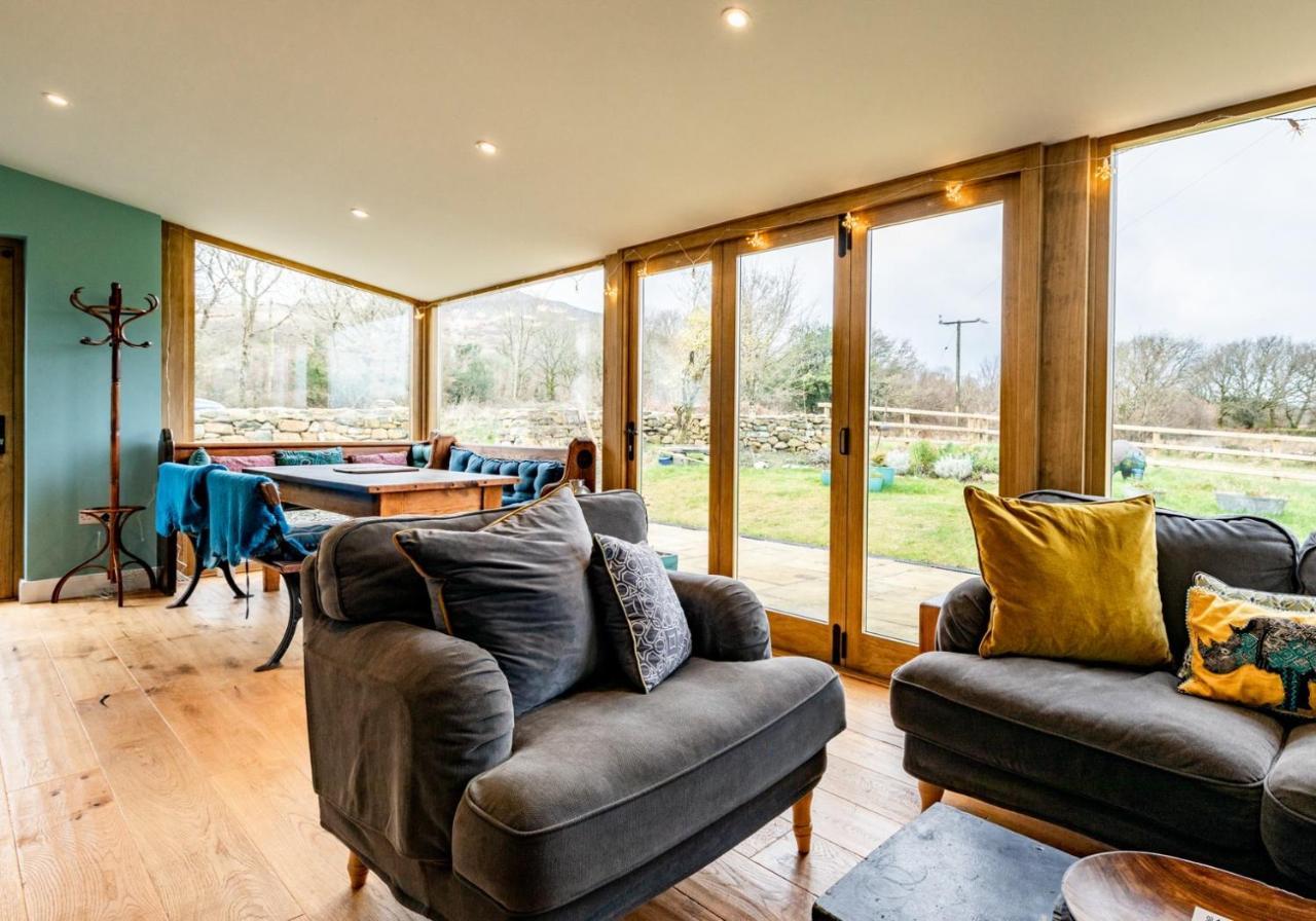Penrhiw - A Country Cottage With Mountain Views 纽波特 外观 照片