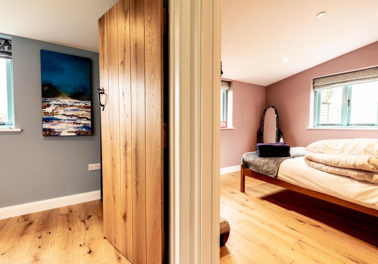 Penrhiw - A Country Cottage With Mountain Views 纽波特 外观 照片